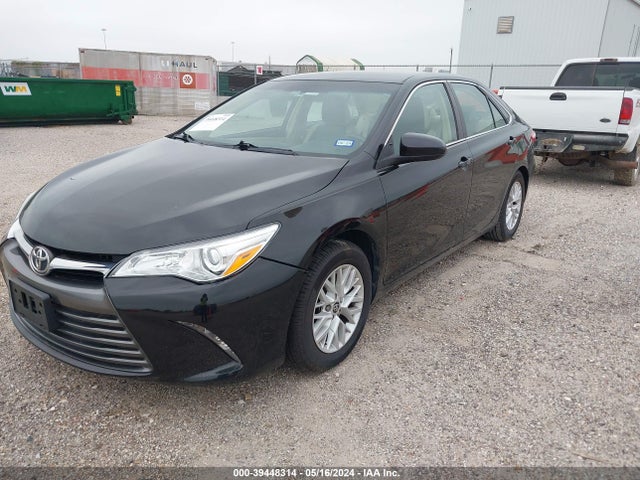 Toyota CAMRY LE 2016 4T4BF1FK2GR535843 Image 2