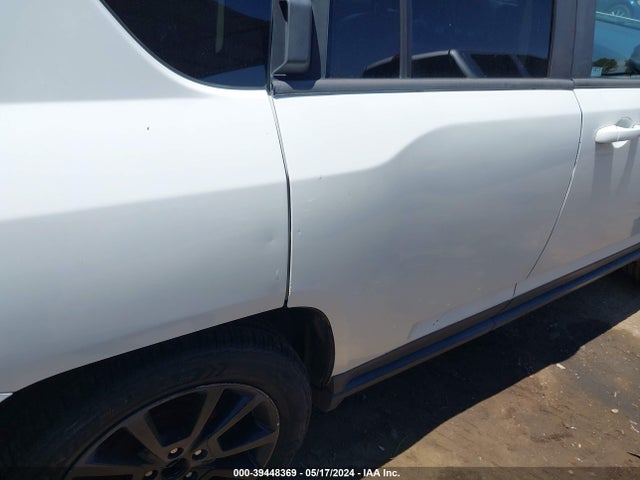 Jeep Compass Altitude Edition 2015 1C4NJCBA7FD126223 Image 13