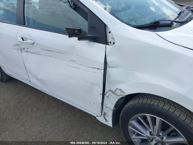 Toyota Corolla Le Plus 2014 5YFBURHE6EP112316 Image 15