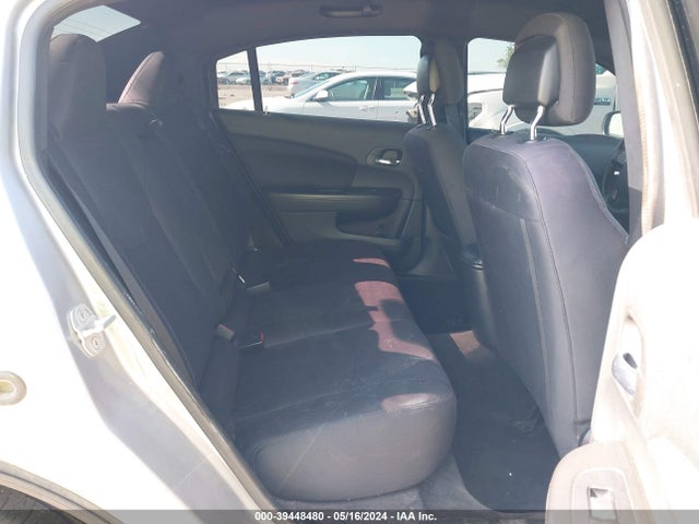 Chrysler 200 LX 2014 1C3CCBAG0EN103686 Image 8