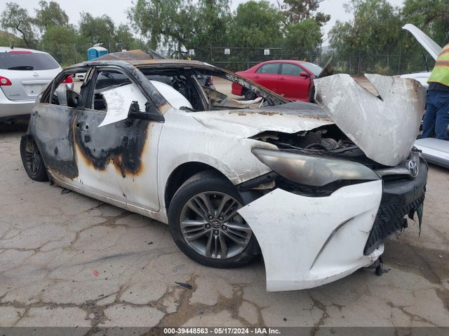 Toyota CAMRY SE 2017 4T1BF1FK1HU354065 головне зображення