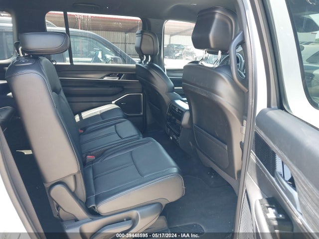 1C4SJUBP9RS127032 Jeep Wagoneer Series Ii 4x2