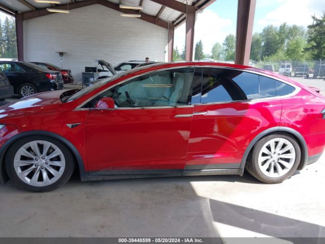 5YJXCBE22JF127685 Tesla Model X 100d/75d/p100d