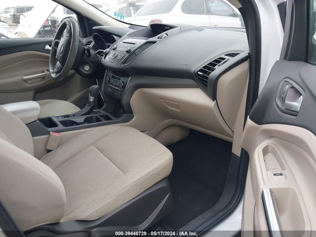Ford ESCAPE SE 2017 1FMCU0GD1HUE09697 Image 5