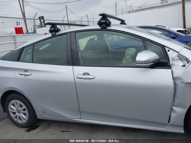 Toyota Prius Le 2020 JTDKARFU3L3113979 Image 13