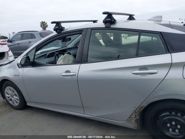 Toyota Prius Le 2020 JTDKARFU3L3113979 Image 14