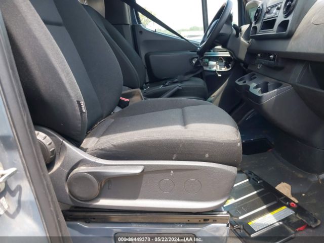 WD4PF1CD7KP139642 Mercedes-Benz Sprinter 2500 High Roof V6