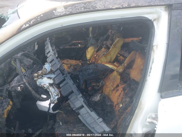2C3CCABG0FH797105 Chrysler 300 300s