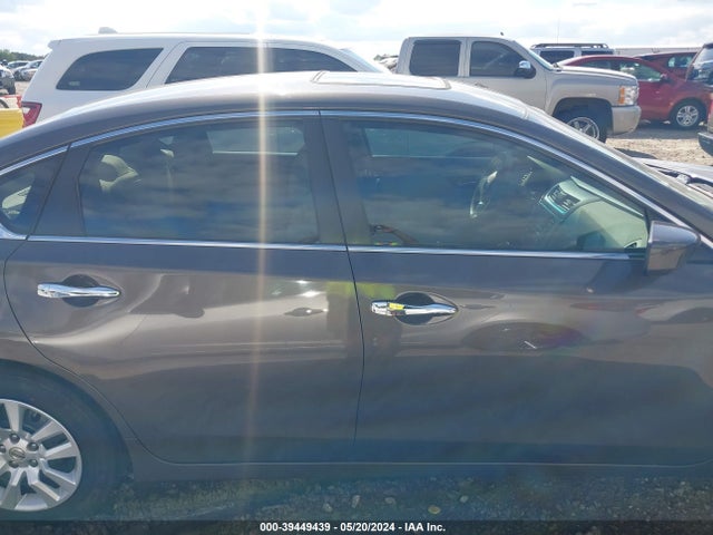 Nissan Altima 2.5 S 2016 1N4AL3AP3GN384531 Image 13