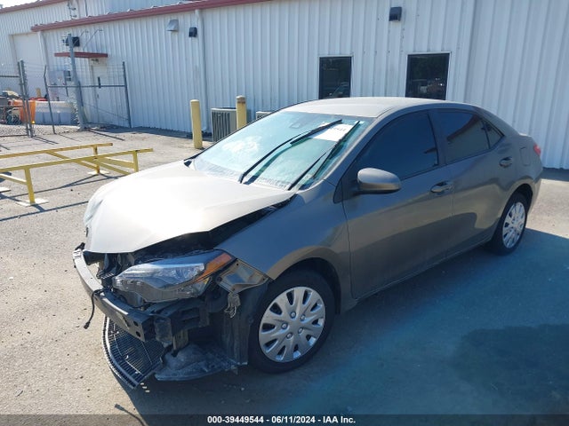 Toyota COROLLA LE 2017 5YFBURHE5HP579294 Image 2