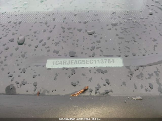 1C4RJEAG5EC113784 Jeep Grand Cherokee Laredo