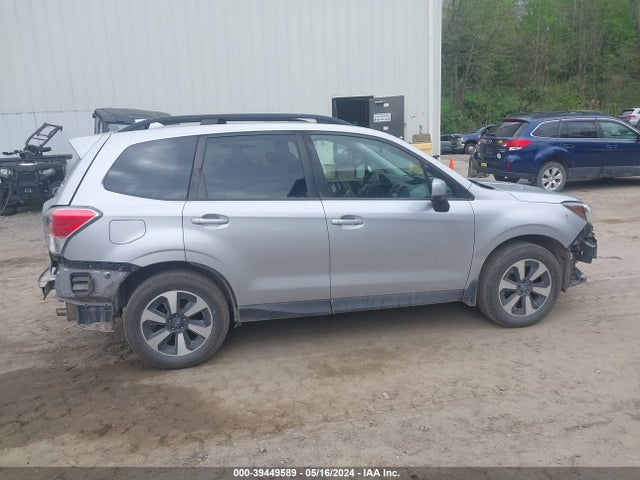 Subaru Forester 2.5i Premium 2017 JF2SJAEC2HH413521 Image 14