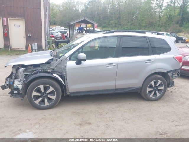 Subaru Forester 2.5i Premium 2017 JF2SJAEC2HH413521 Image 15