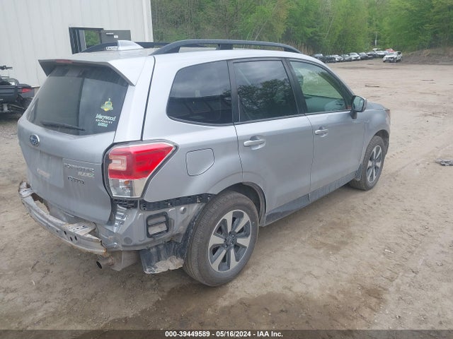 Subaru Forester 2.5i Premium 2017 JF2SJAEC2HH413521 Image 4