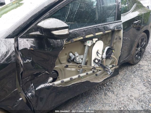 1N4AA6AV9KC383491 Nissan Maxima 3.5 Sl
