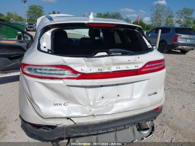 5LMCJ2A92FUJ27331 Lincoln MKC