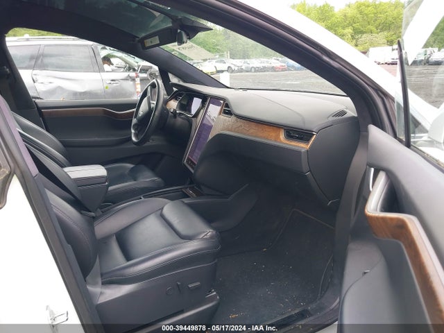 2020 TESLA MODEL X 5YJXCAE27LF237757 Photo 4