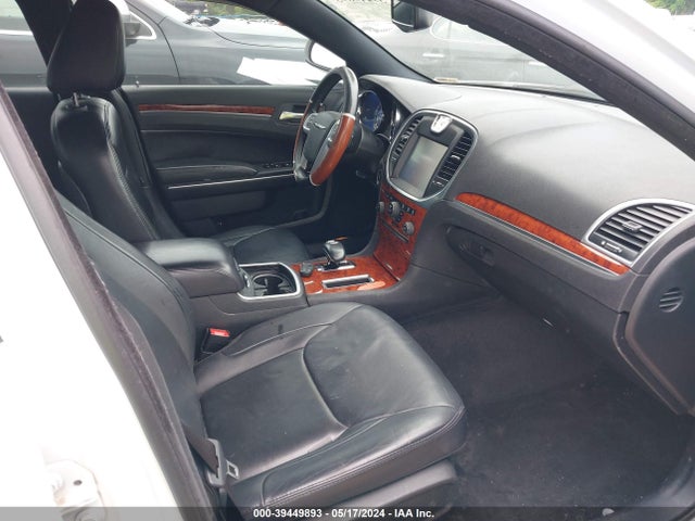 Chrysler 300 2014 2C3CCARG7EH183057 Image 5