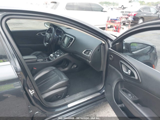 1C3CCCAB6GN188143 Chrysler 200 Limited Platinum