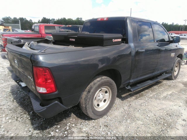 1C6RR7KG6KS658341 RAM 1500 Classic Tradesman  4x4 5'7 Box