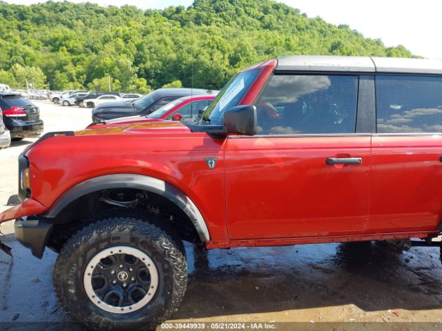 1FMEE5DP8NLB78963 Ford Bronco