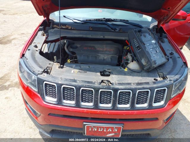 3C4NJCBB2JT468657 Jeep Compass Latitude Fwd