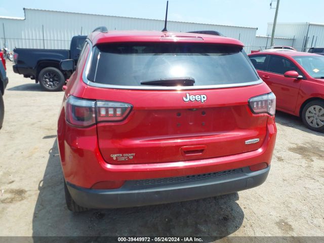 3C4NJCBB2JT468657 Jeep Compass Latitude Fwd