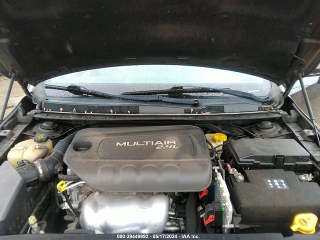 Chrysler 200 C 2015 1C3CCCCB9FN570484 Image 10