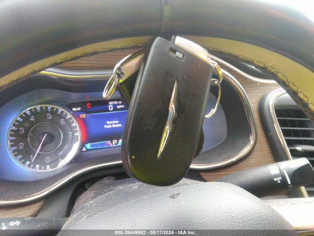 Chrysler 200 C 2015 1C3CCCCB9FN570484 Image 11