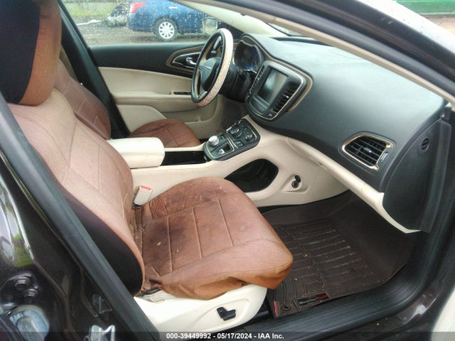 Chrysler 200 C 2015 1C3CCCCB9FN570484 Image 5
