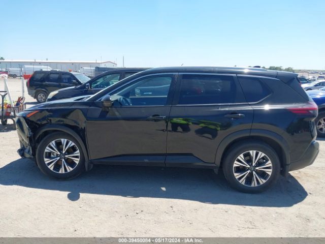 JN8BT3BB2NW337195 Nissan Rogue Sv Intelligent Awd