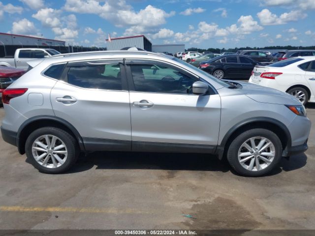 JN1BJ1CP6JW164018 Nissan Rogue Sport Sv