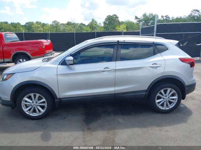 JN1BJ1CP6JW164018 Nissan Rogue Sport Sv
