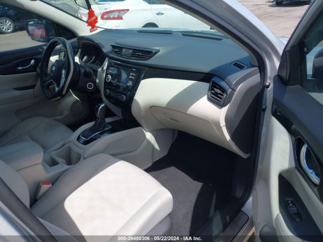 JN1BJ1CP6JW164018 Nissan Rogue Sport Sv