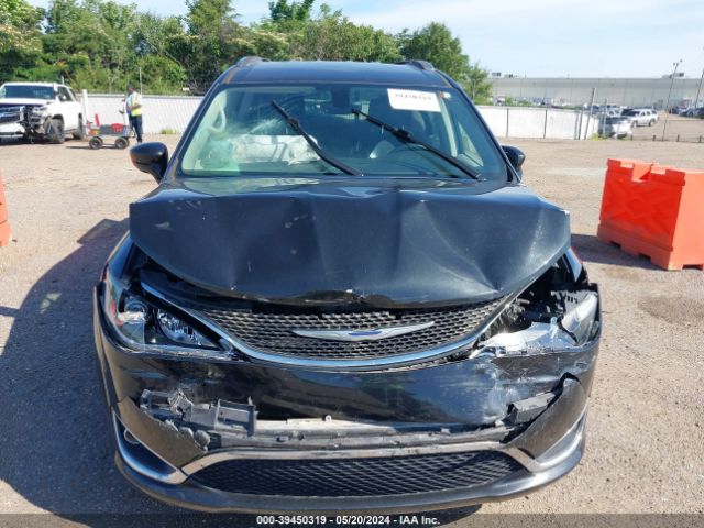 2C4RC1EG3JR125401 Chrysler Pacifica Touring L Plus