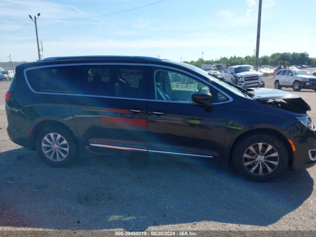 2C4RC1EG3JR125401 Chrysler Pacifica Touring L Plus