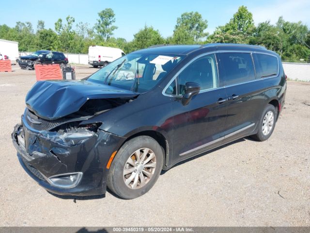 2C4RC1EG3JR125401 Chrysler Pacifica Touring L Plus