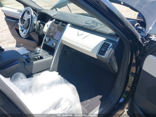 SALRT2EX8P2473524 Land Rover Discovery P300 S R-dynamic