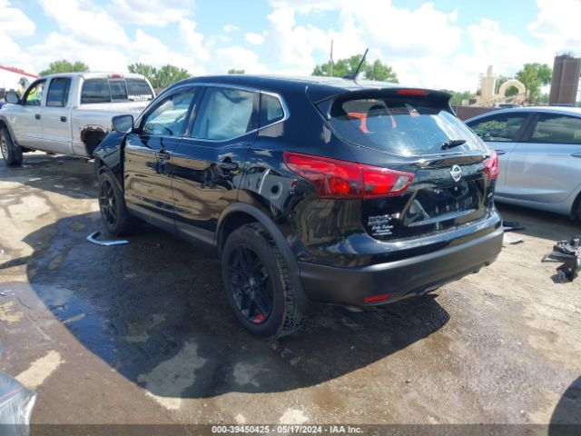 JN1BJ1CR4HW135449 Nissan Rogue Sport S