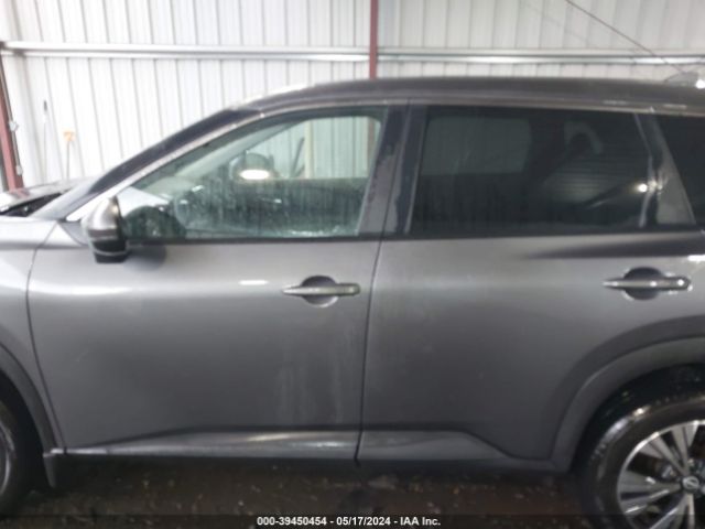 5N1BT3BA0NC674271 Nissan Rogue Sv Fwd