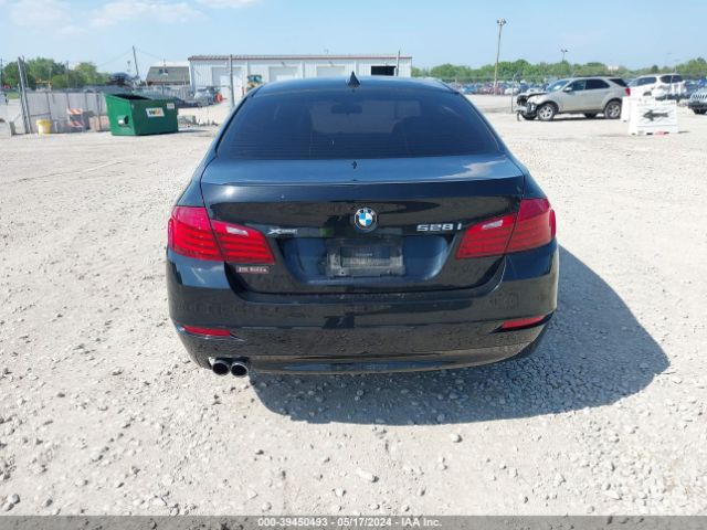 WBA5A7C50ED219122 BMW 528i Xdrive