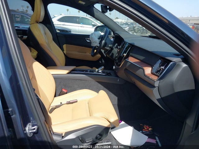 YV4L12DF2P1335654 Volvo Xc60 B5 Ultimate Bright Theme