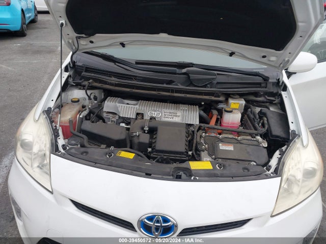 Toyota Prius Two 2014 JTDKN3DUXE1748491 Image 10