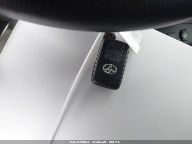 Toyota Prius Two 2014 JTDKN3DUXE1748491 Image 11