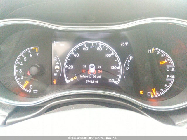 1C4RJEAG9KC572425 Jeep Grand Cherokee Altitude 4x2