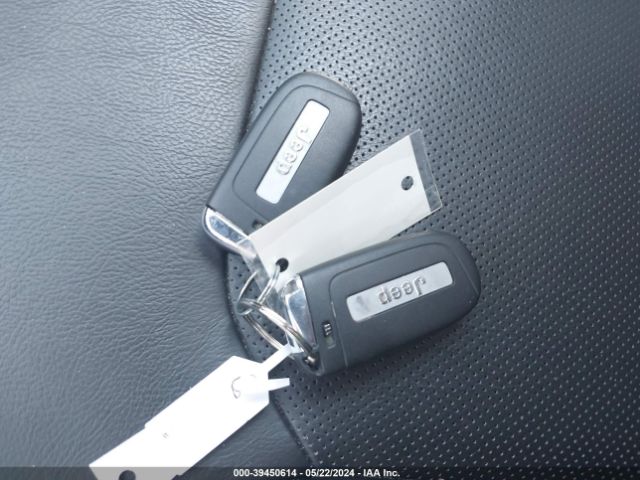 3C4NJDCB8KT771738 Jeep Compass Limited 4x4