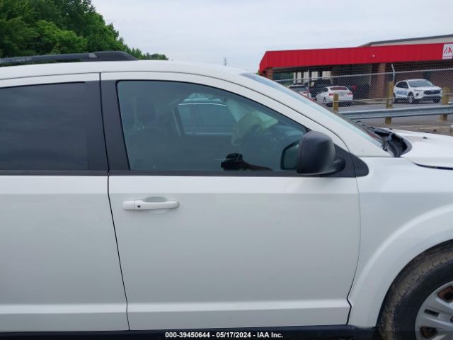 3C4PDCAB4JT276979 Dodge JOURNEY SE