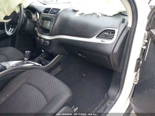3C4PDCAB4JT276979 Dodge JOURNEY SE