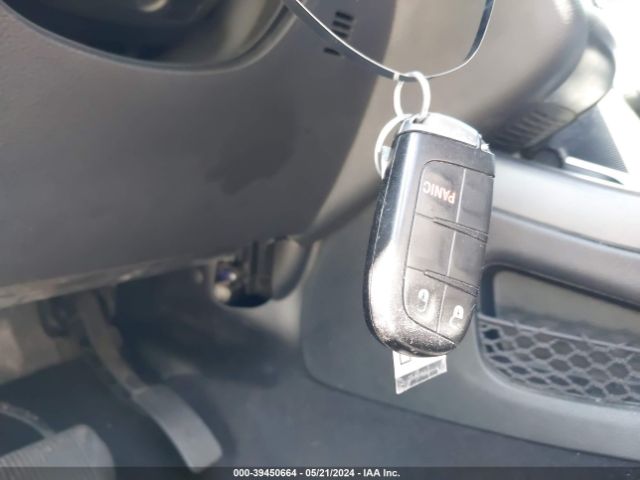 3C4PDCAB3JT241785 Dodge JOURNEY SE