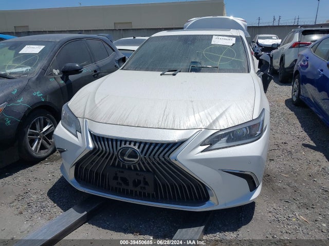 Lexus ES 350 2020 58ADZ1B18LU074819 Image 12